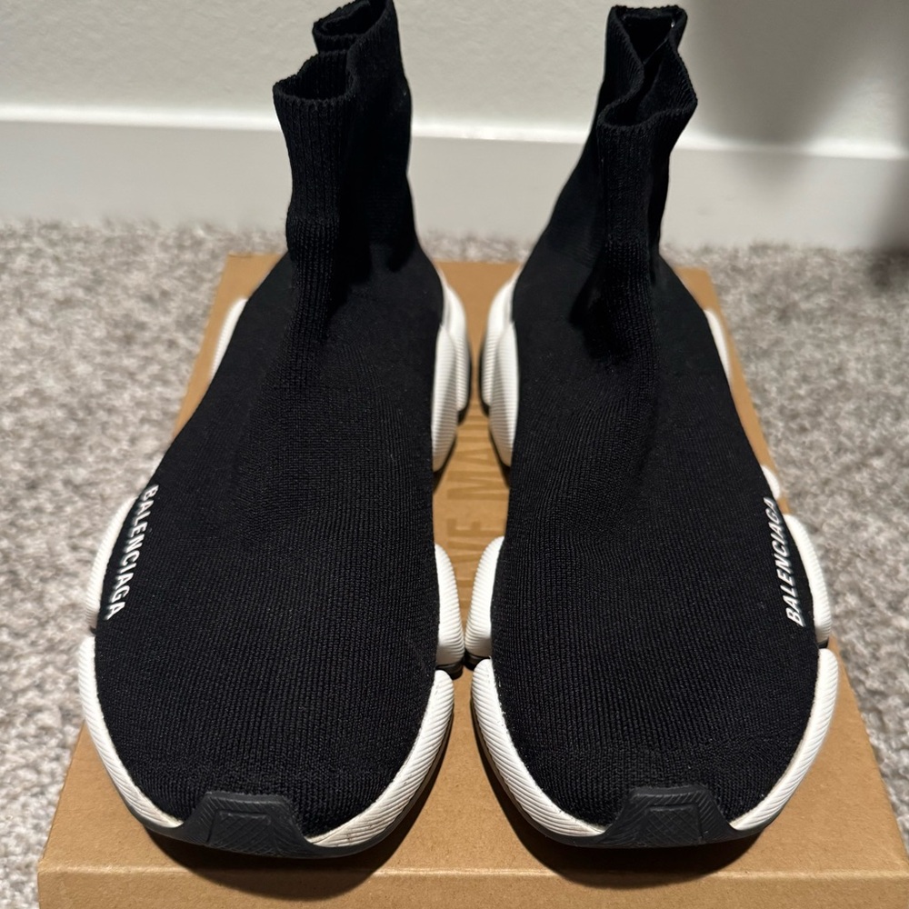 Balenciaga Black and White Knit Sneakers - Picture 2 of 4
